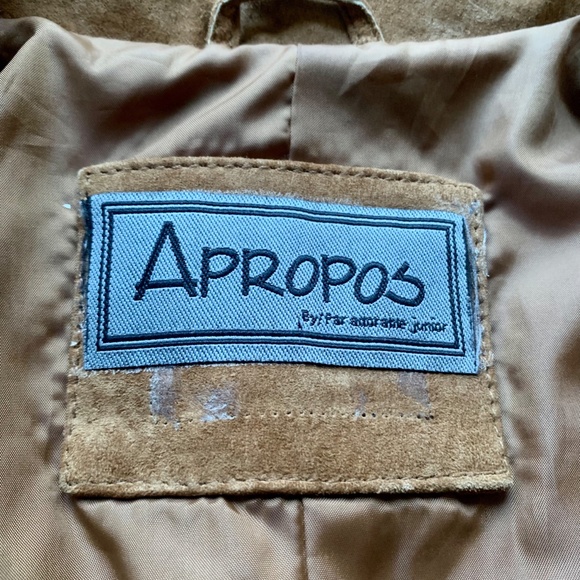 Apropos Suede Floral Embroidery Coat - Picture 7 of 8